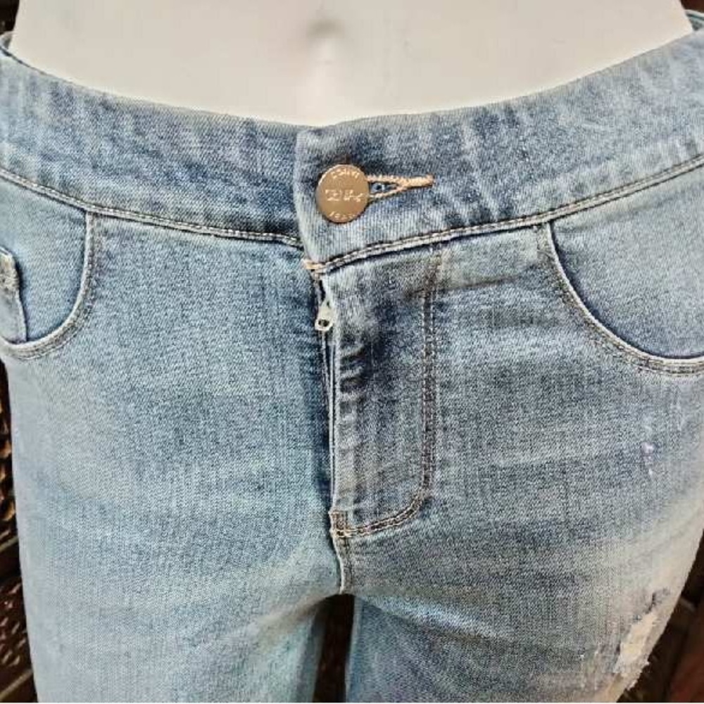 Distressed Patchwork Capris - Picture 12 of 12